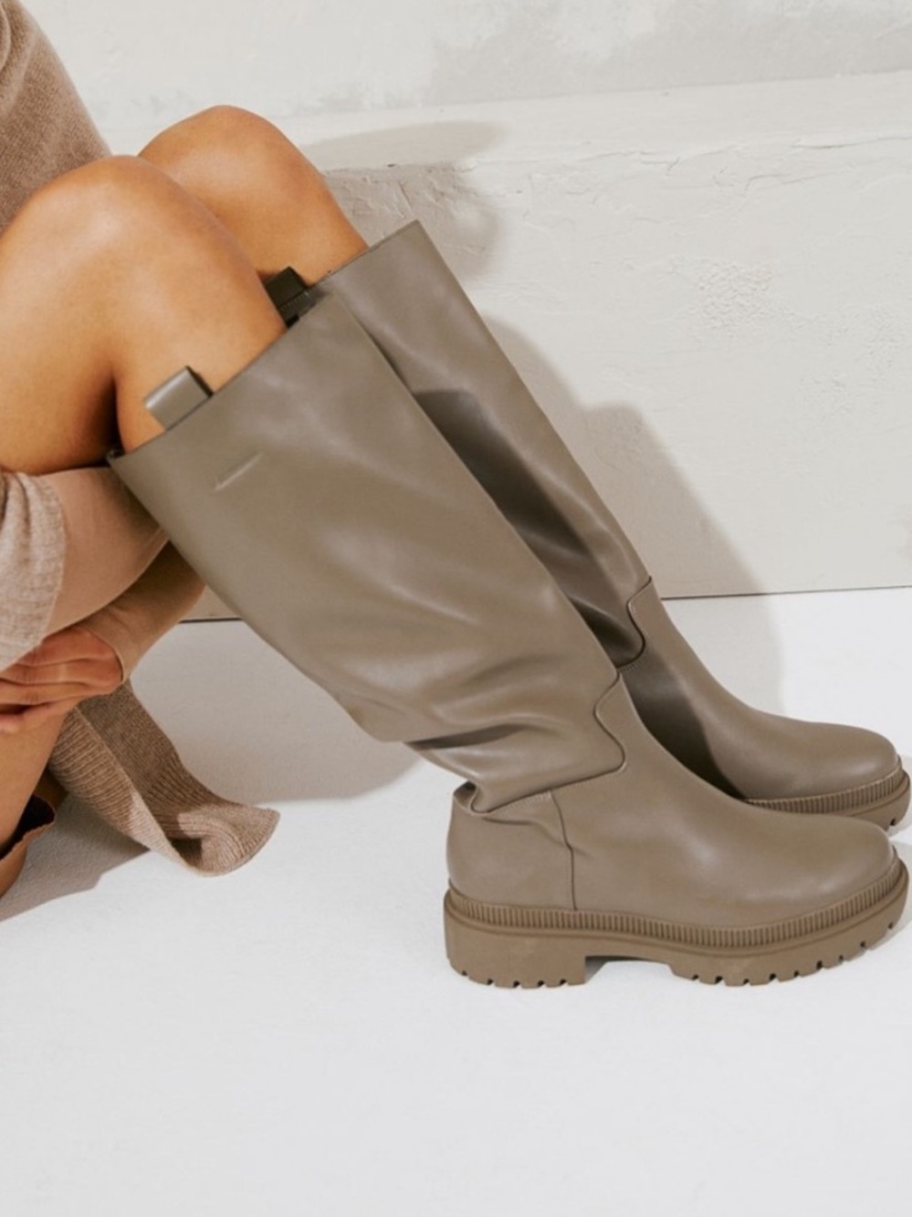H&M Women’s Taupe Knee-High lug Boots Size 10/41 NWT